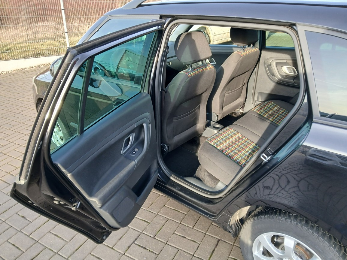 Škoda Fabia 1,2 TSI Nová TK Servisní knížka - 15