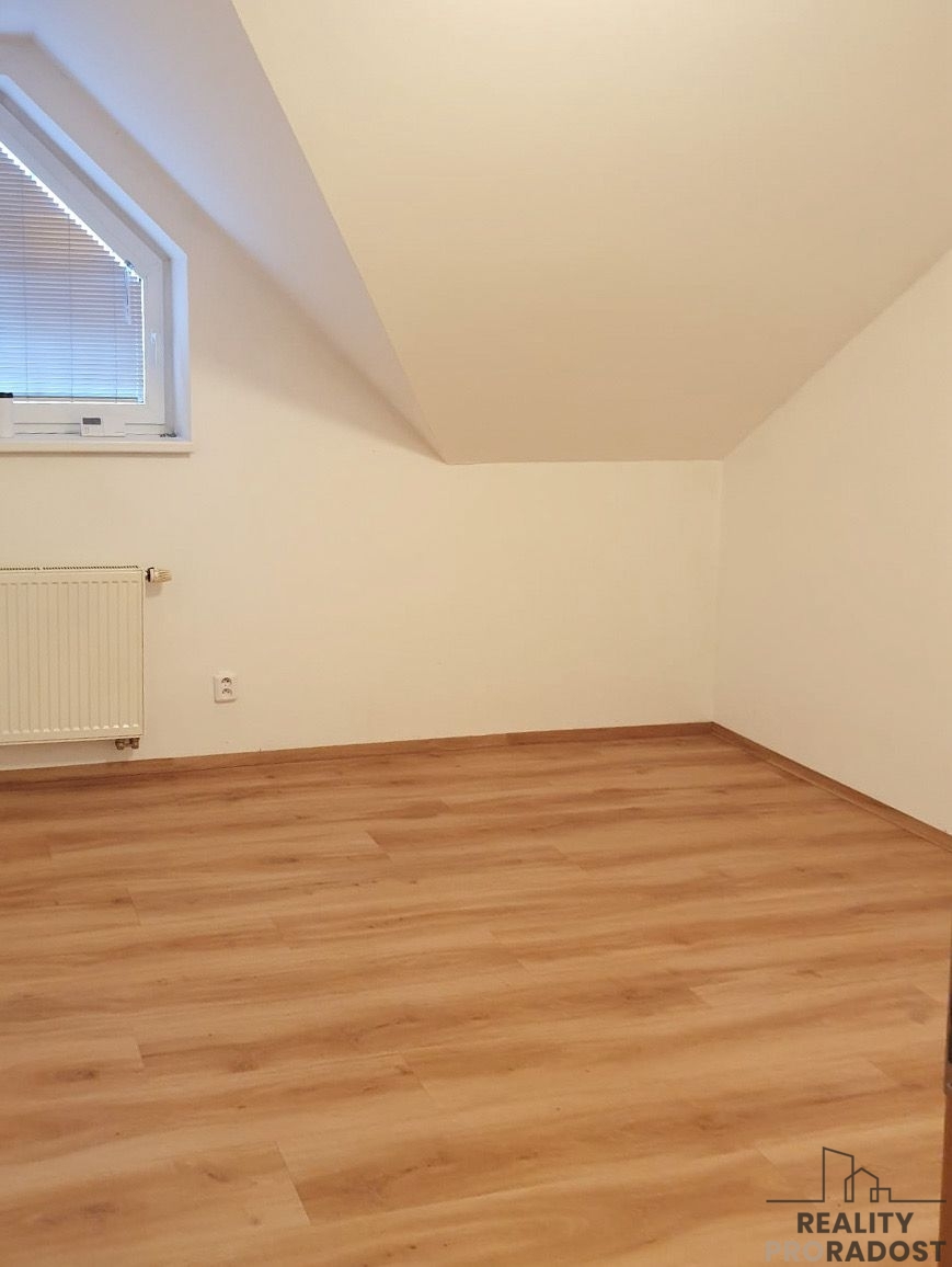 Pronájem rodinného domu (120 m2), Statenice - 15