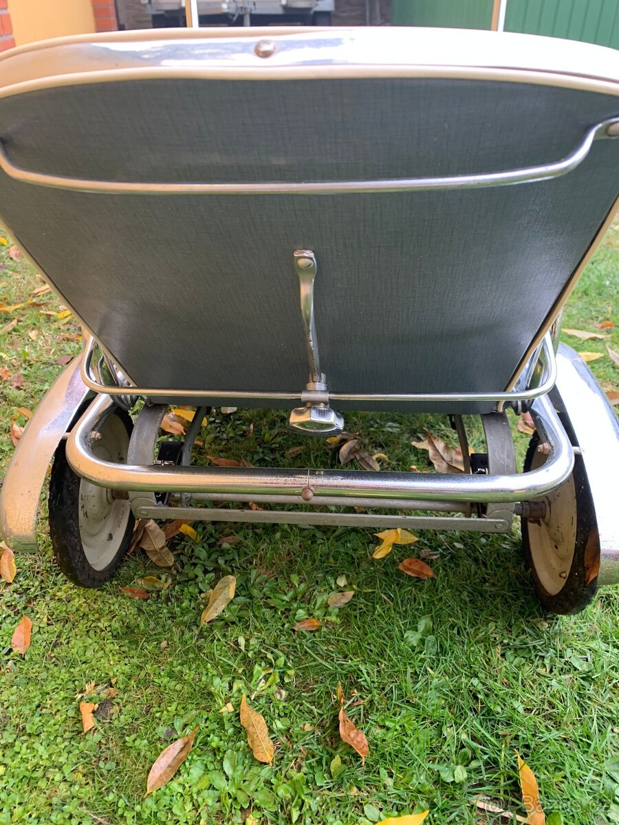 Retro kočárek pro miminko Frankonia - 15