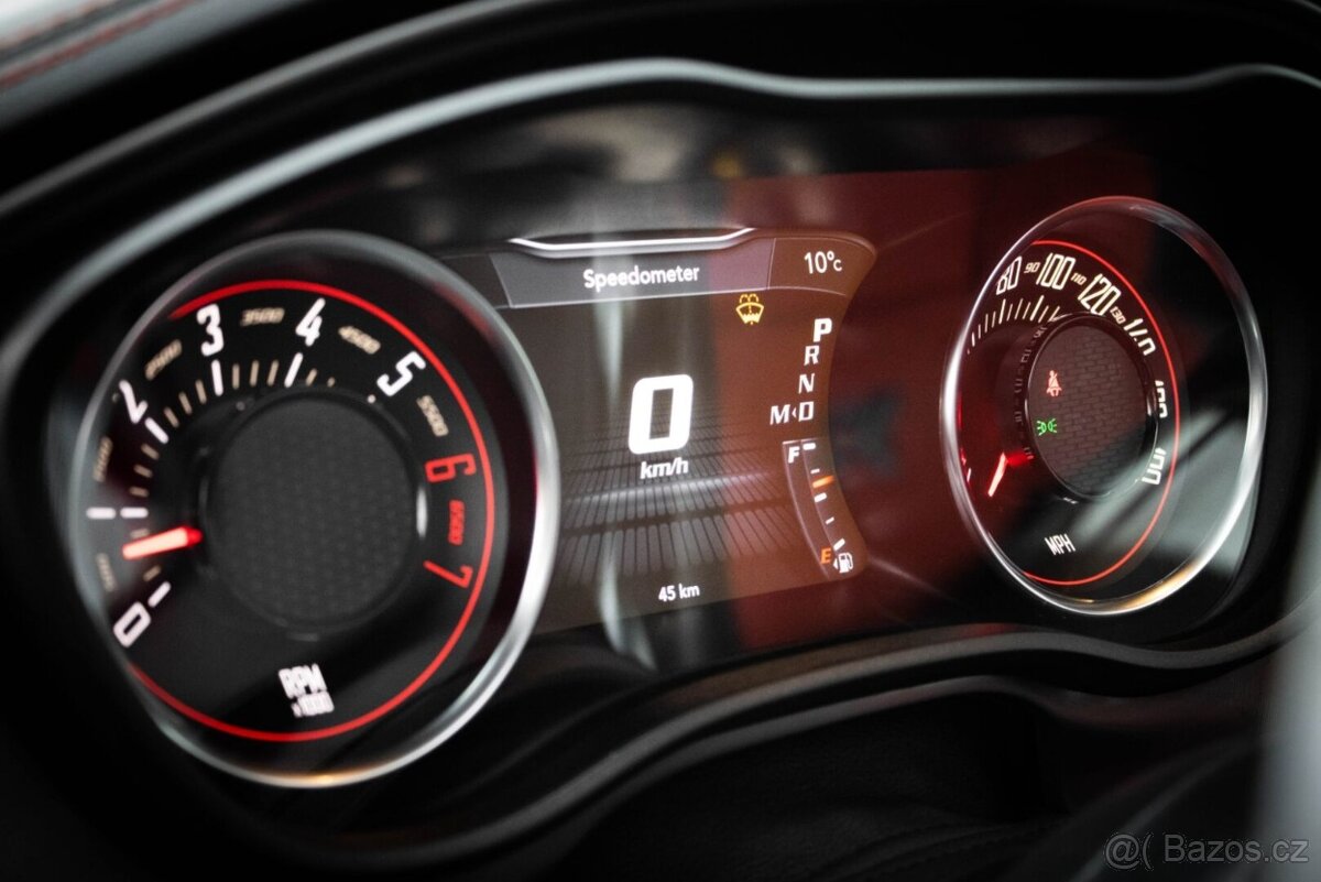 NOVÝ Dodge Challenger SRT 6.4 HEMI - 15