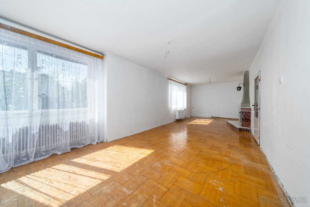 prodej dovugeneračního RD s velkou zahradou - Český Těšín - 15