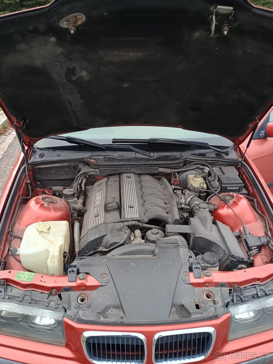 BMW E36 320i touring - 15