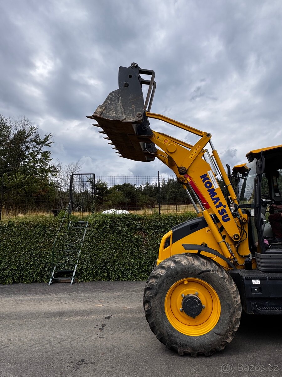 Komatsu WB93S-S - 15