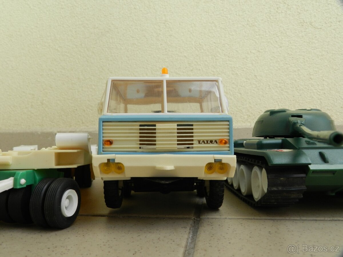 TATRA 813 PODVALNÍK P32 TANK T54 - ITES r. 1980 - ČSSR - 15