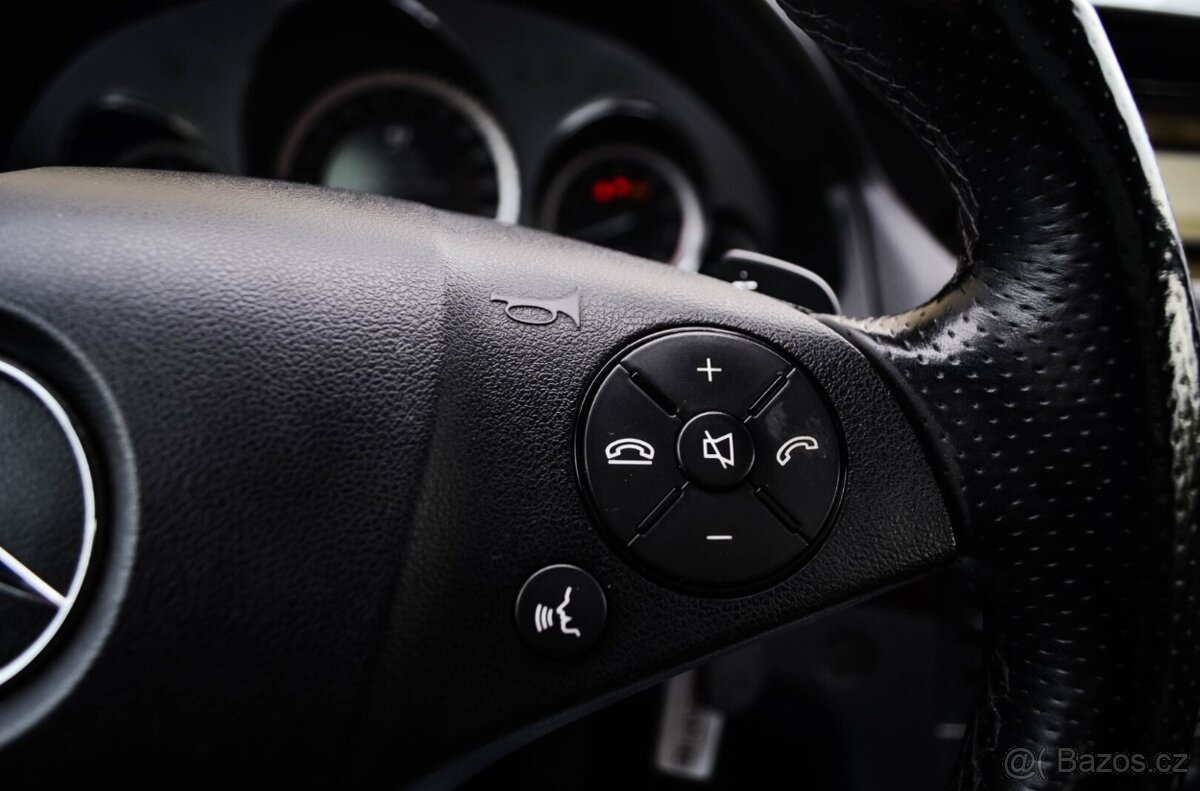 Mercedes Benz E 350 CGI coupe - 15