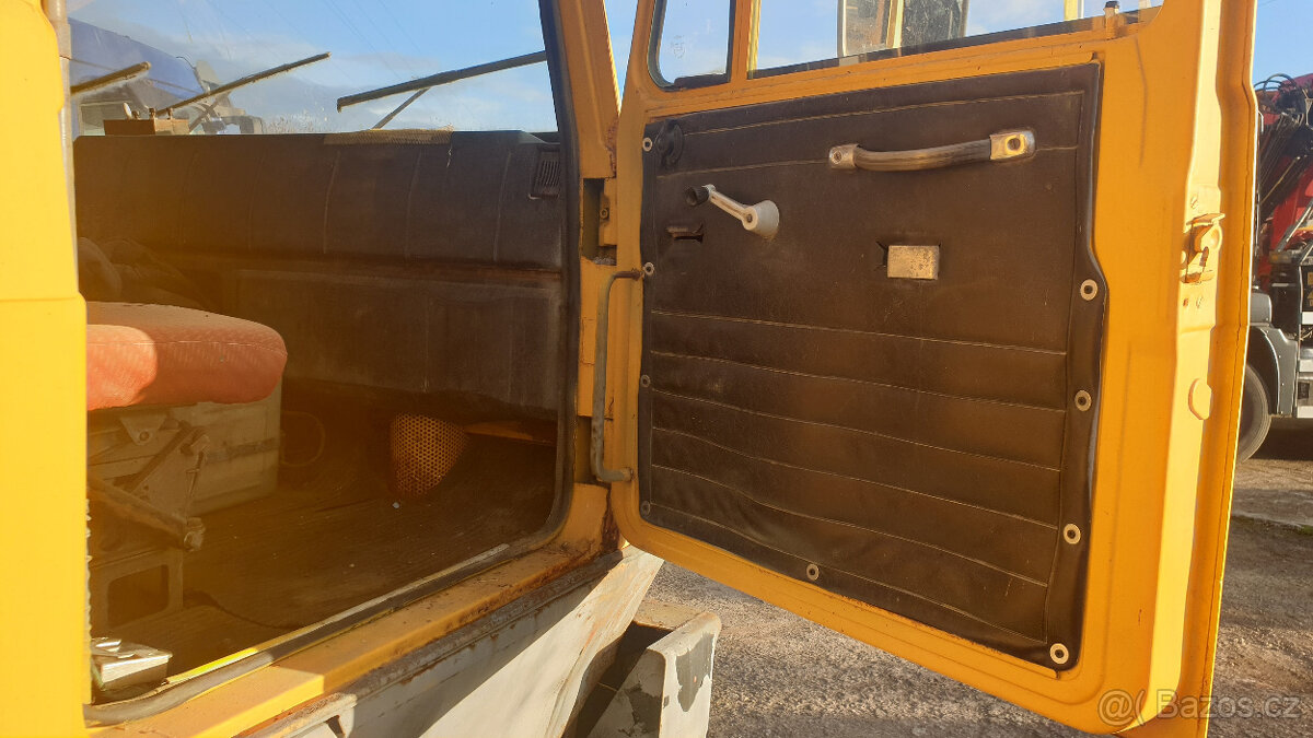 UDS 114 T815 autobagr teleskop 6x6 Tatra (1984 rok) - 15