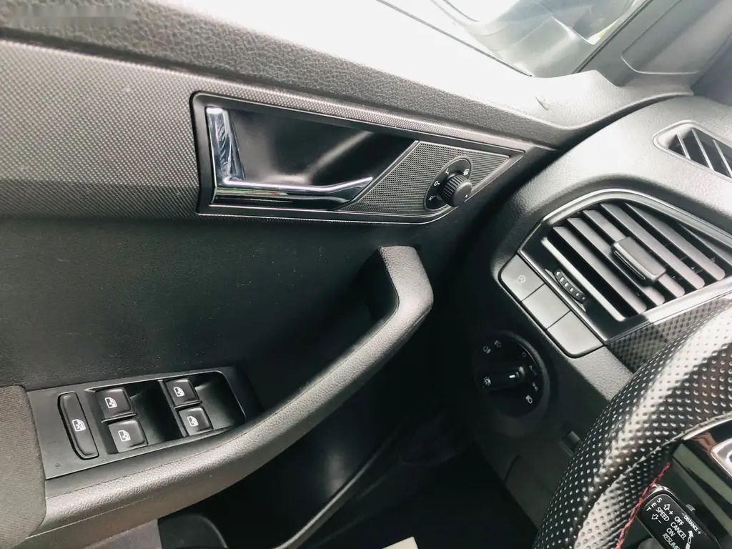 Škoda Fabia, 1.4TSI VRC DSG - 15