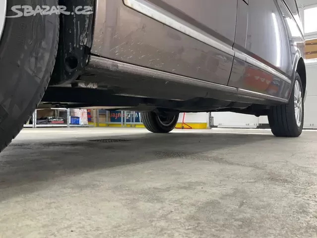 VW Multivan T5 2.0TDI 103kW Team Webasto,tažné,serviska - 15