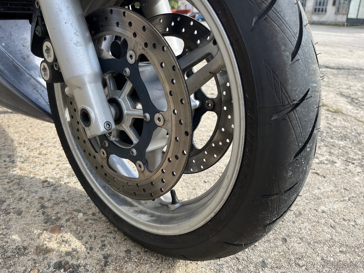 Yamaha FJR 1300 ABS stříkačka - 15