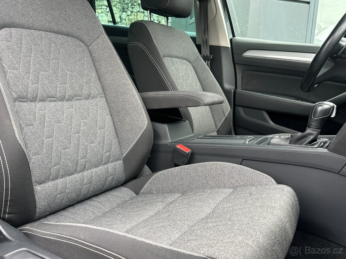 Volkswagen Passat 2023 - 15
