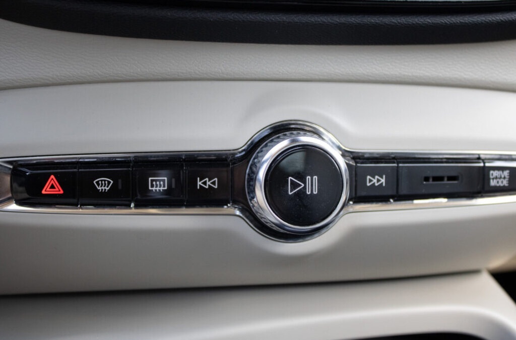 Volvo XC40 D4 Momentum (2018) - 15