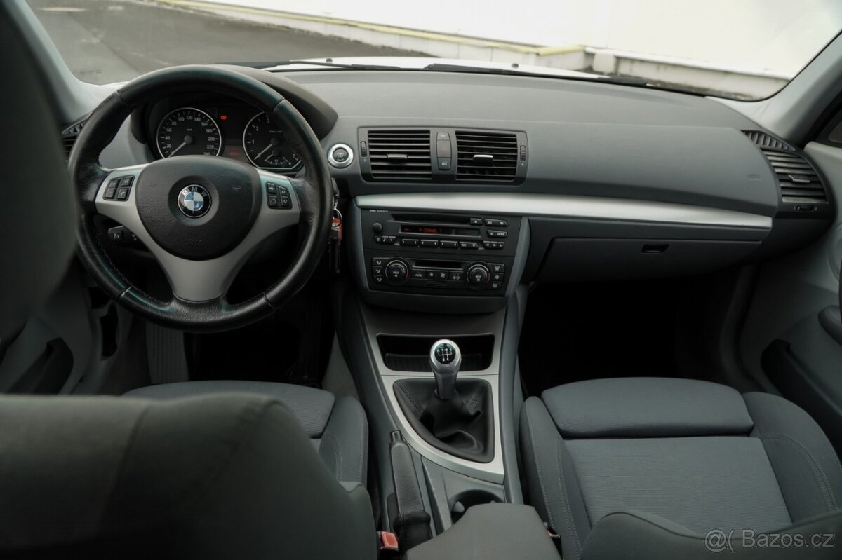 BMW Řada 1 118i Sport - 15