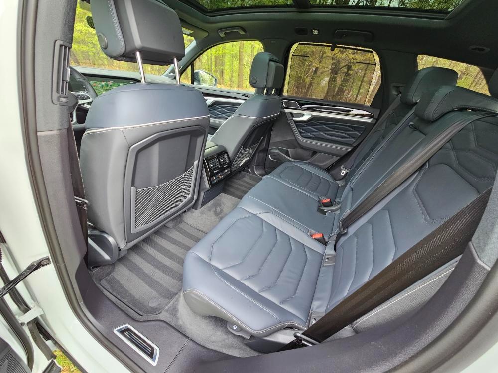 VW TOUAREG R-line 2025 - MAXIMÁLNÍ VÝBAVA - 5 let záruka - 15