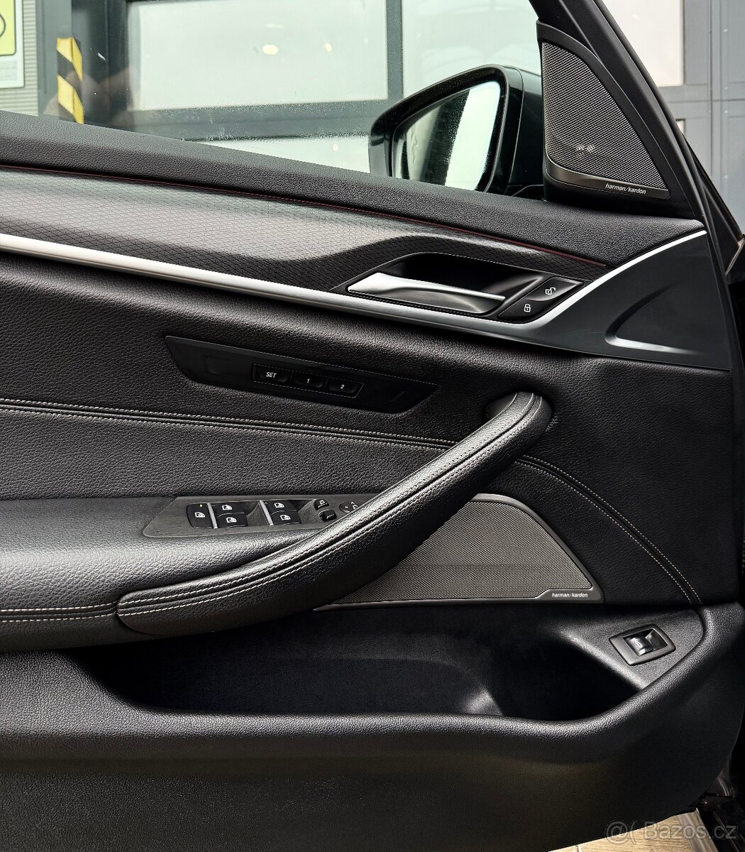 BMW 540d xDrive M-PERFORMANCE - 15