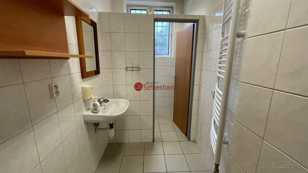 Pronájem komerčních prostor – 184 m², centrum Litvínova - 15
