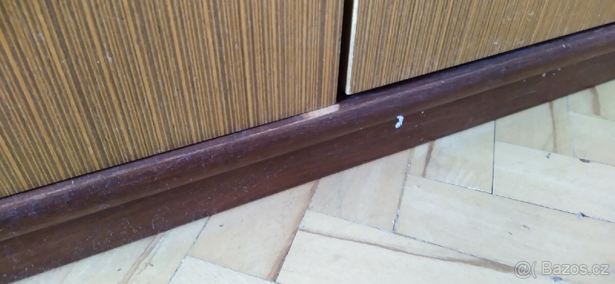 Sada úložných skříní - 15