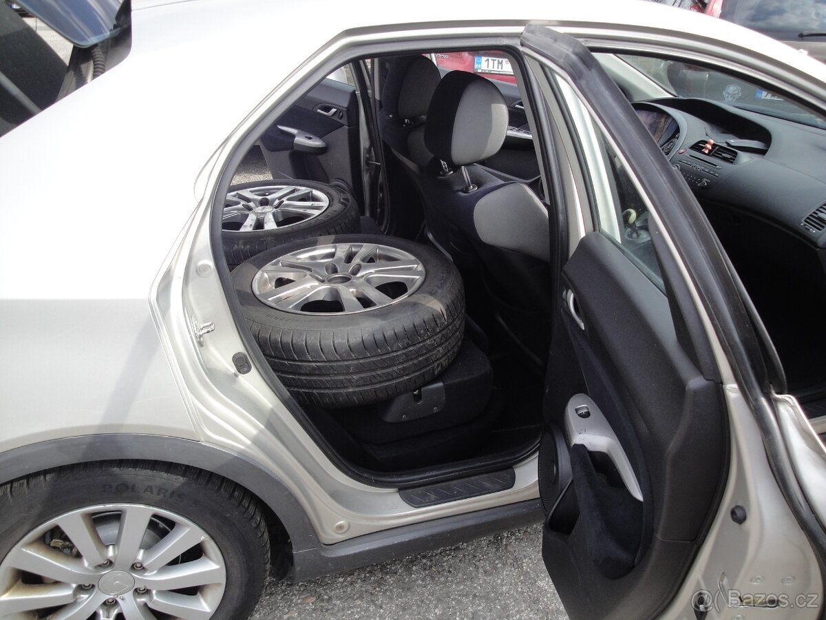 Prodám Honda Civic 2.2,i-CTDi,103kw - 15