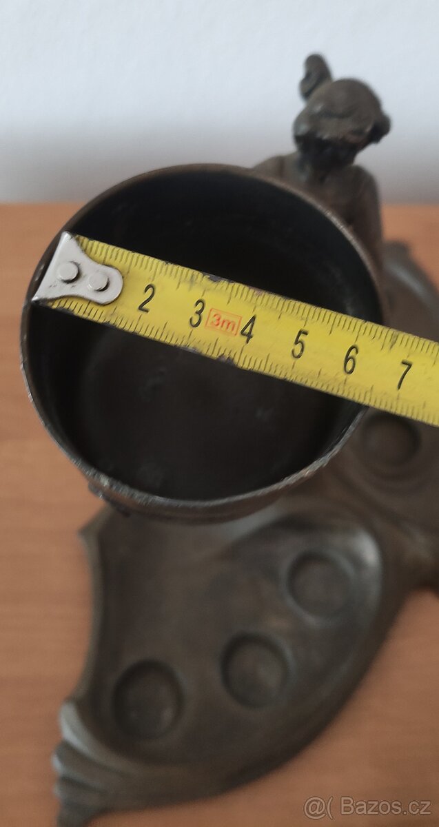 Figurální stojan na likér. - 15