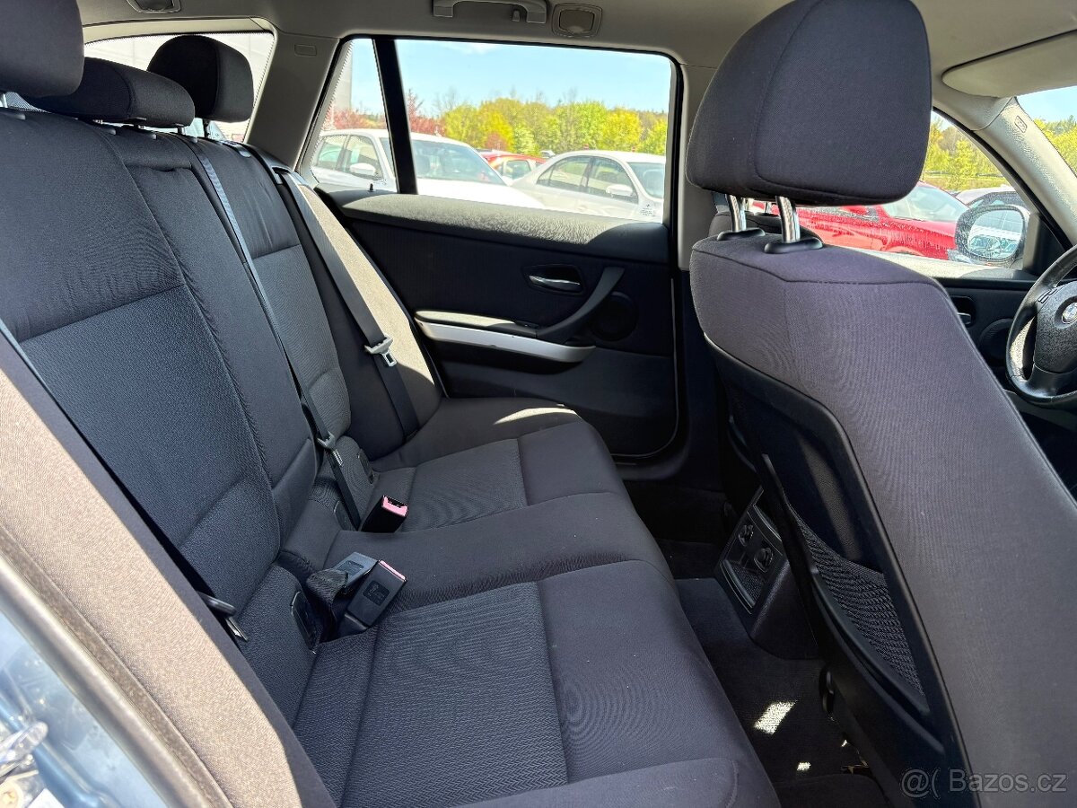 BMW 320i combi 125kw - 15