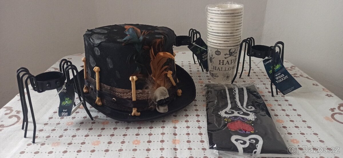 Halloween: Dámský kostým + vybavení - 15