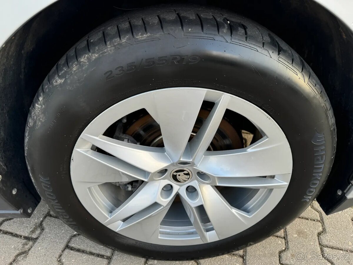 Škoda Enyaq 60 Loft/tažné/kamera/LED/tepelko/kessy/30.000km - 15