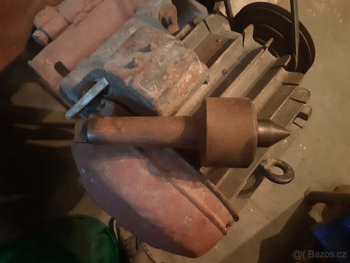 Soustruh na dřevo - 15