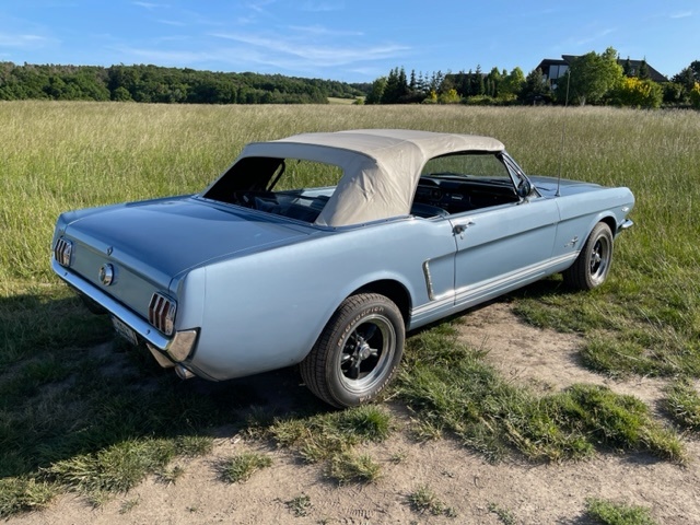 Ford Mustang Convertible 289CUI V8 - 15