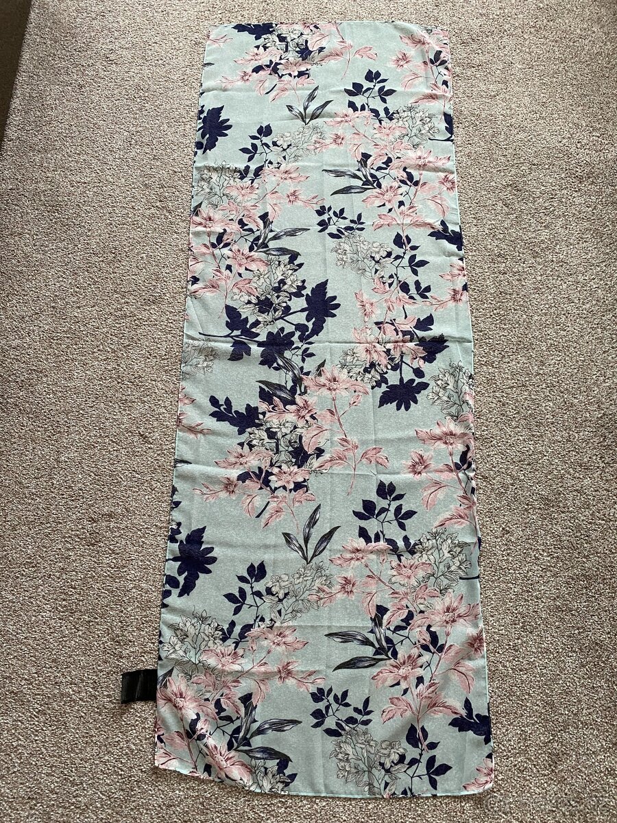 Nový dámský šátek Avon - orig. balení, vzor květiny - 15