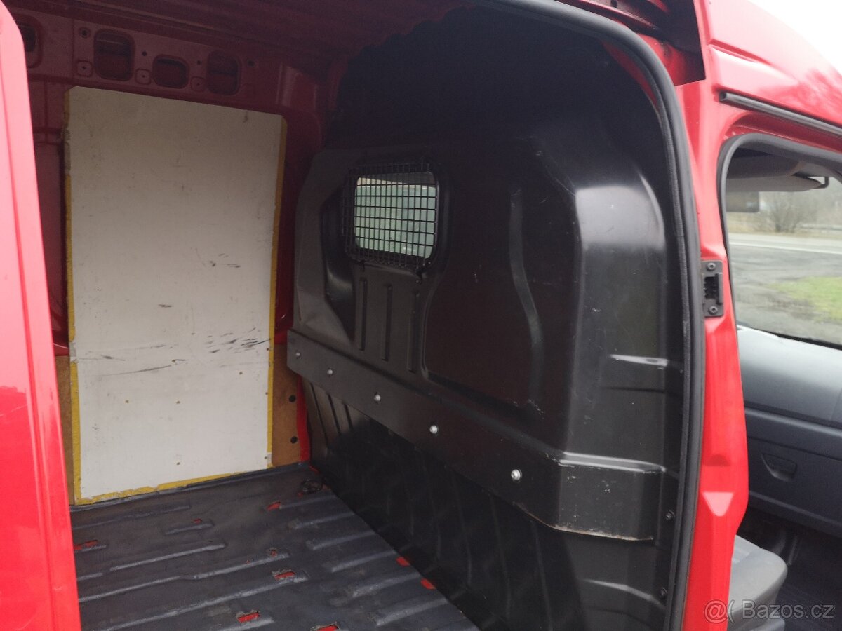 FORD TRANSIT CONNECT 2011 HEZKÝ STAV - 15