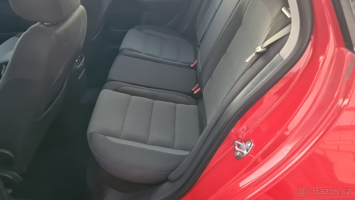 VOLKWAGEN GOLF 6 Comfortline kombi - 2,0TDI 103kW - Manuál. - 15