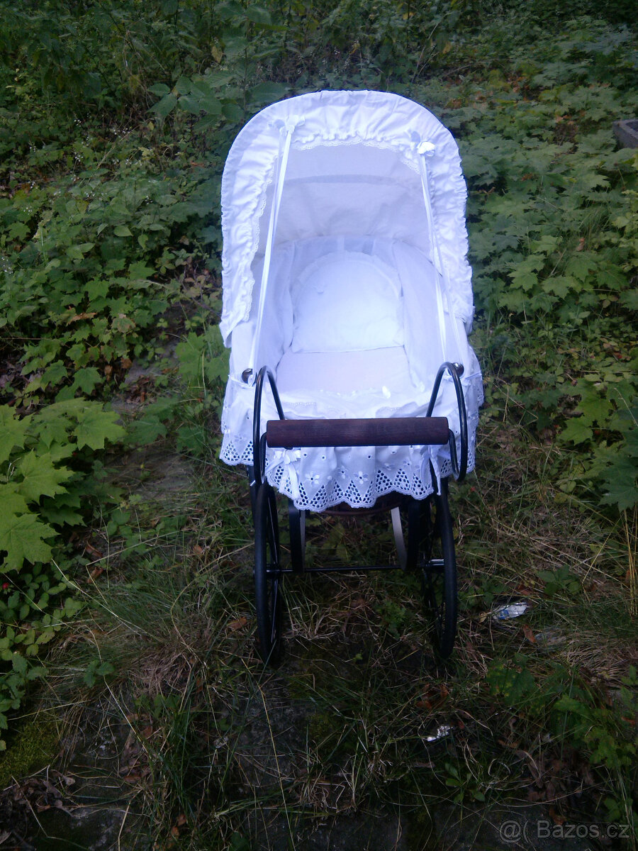 PROUTĚNY KOČAREK S MADEIR. KRAJKOU+ PANENKA ARIES NATAL 33cm - 15