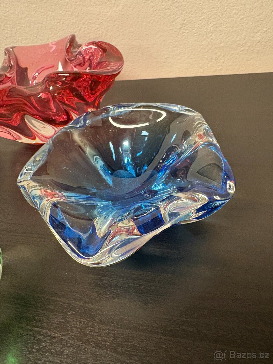 Hutní sklo - popelníky - 15