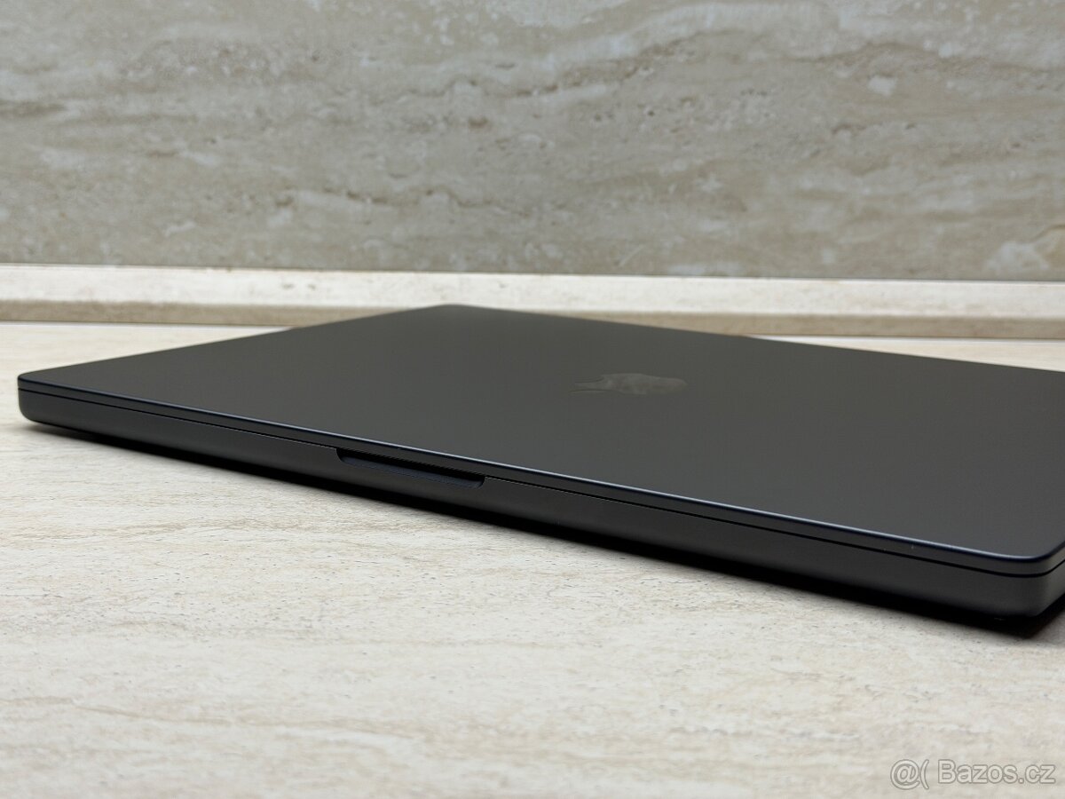 MacBook Pro 16" M3 Pro 12-CPU 18-GPU, 18GB, 512GB - 15