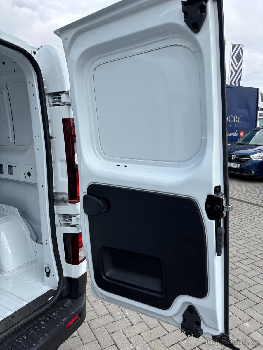 Renault Trafic 2025, 2.0 DCI - 15