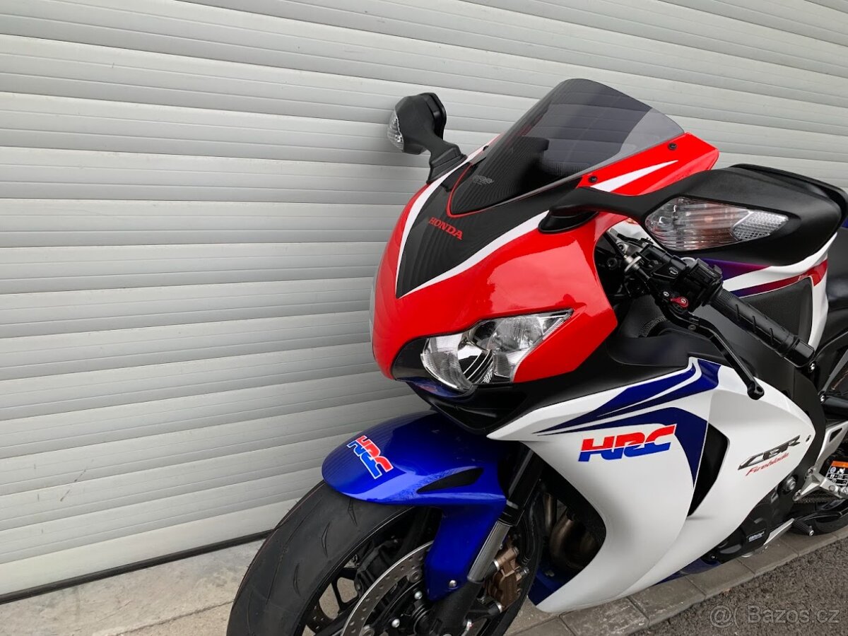 Honda CBR 1000RR 50th anniversary edition - 15