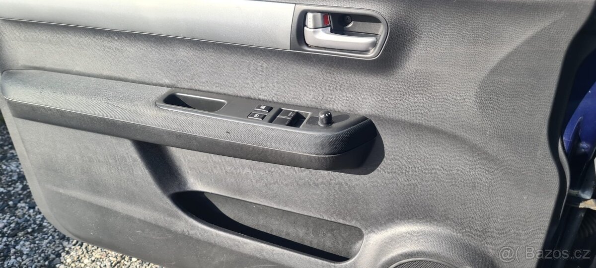 Suzuki Swift 1,3i r.v.2005 - 15