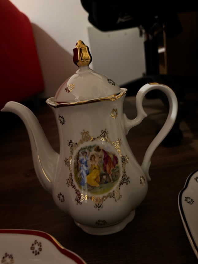 Celý porcelánový servis nádobí - 15