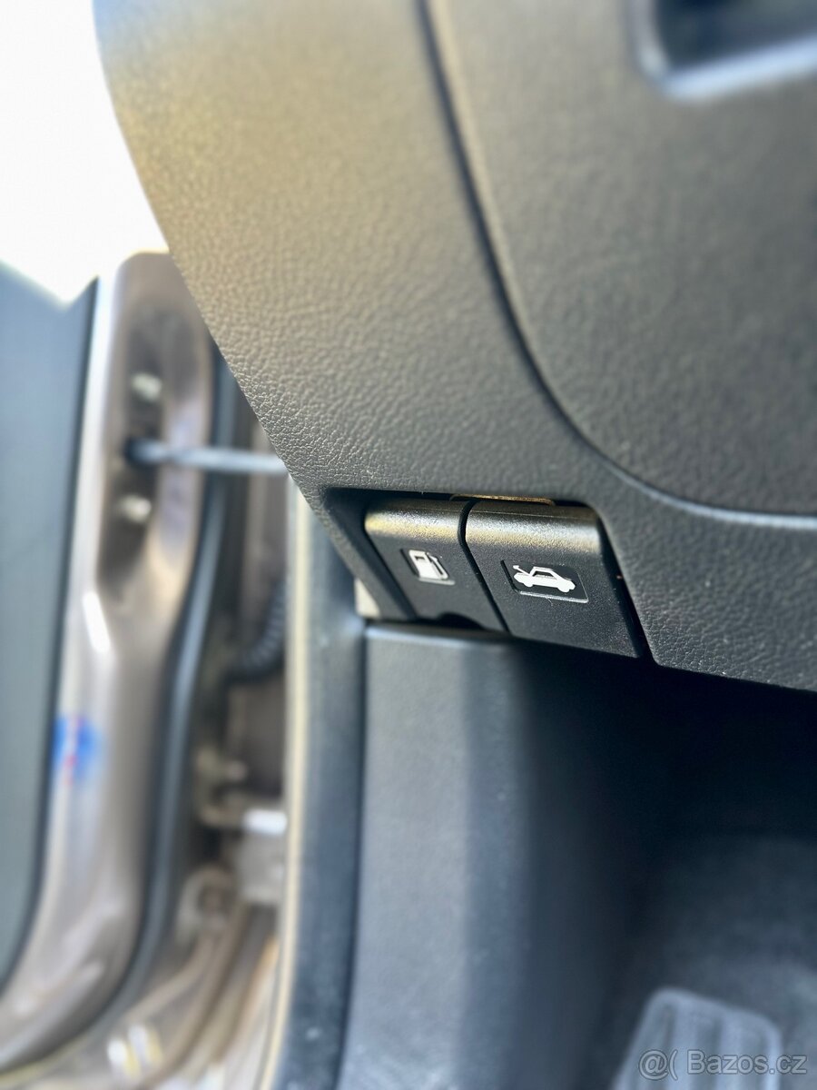 Nissan Note 1.5 dCi, 63 kW, 2 majitel, nová STK - 15