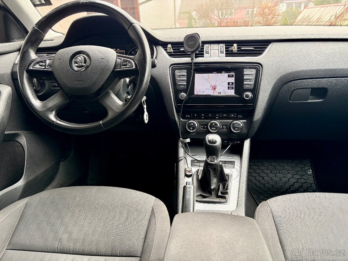 Škoda octavia 3 Combi 1.6tdi výbava elegance + - 15