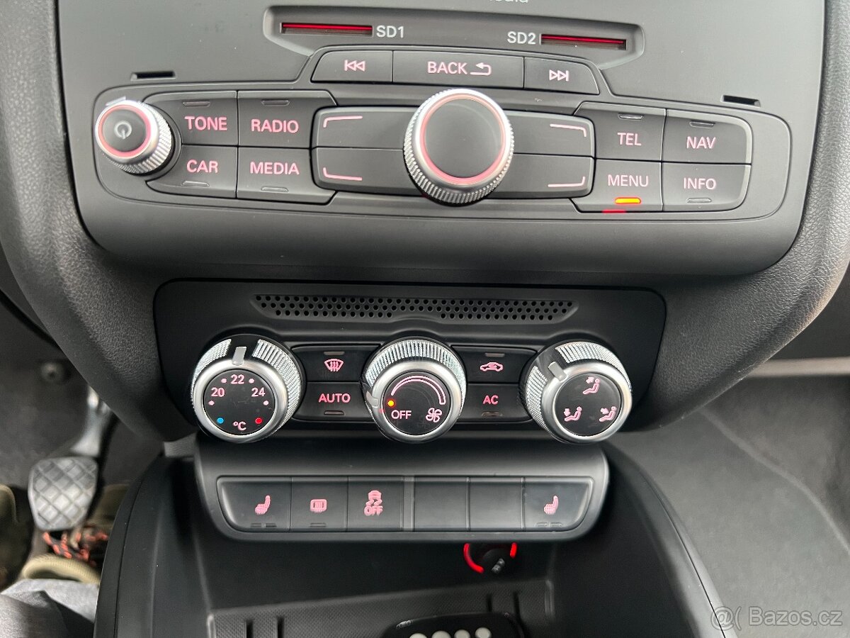 Audi A1 1.2TFSI 63KW,KůŽE,NAVI,2xALU - 15
