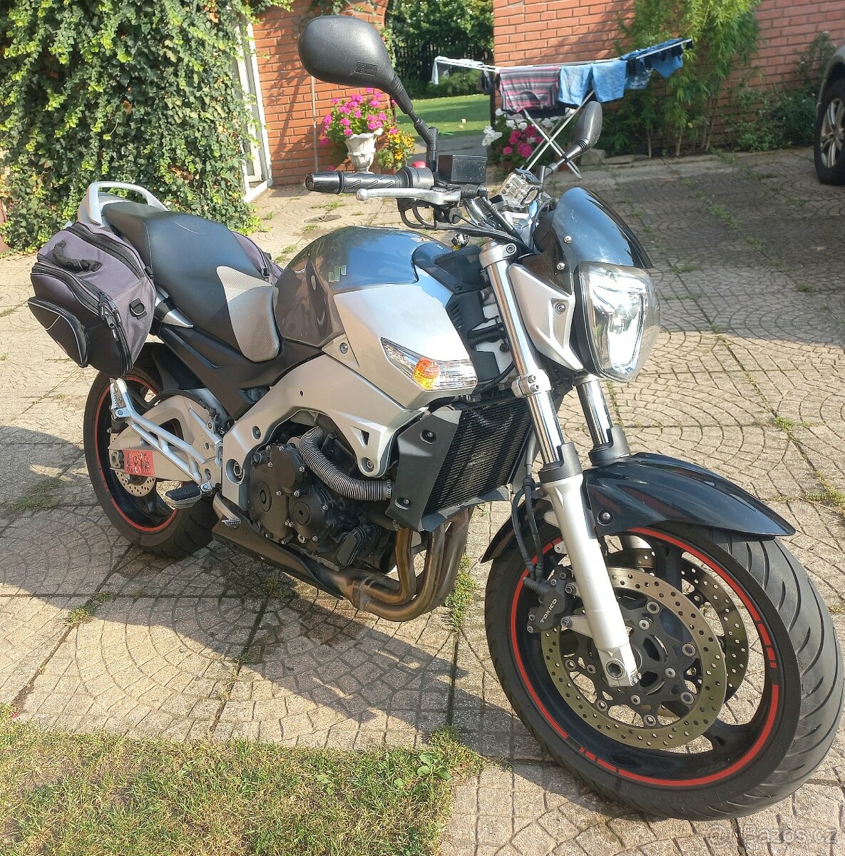 Prodám Suzuki GSR 600 - 15