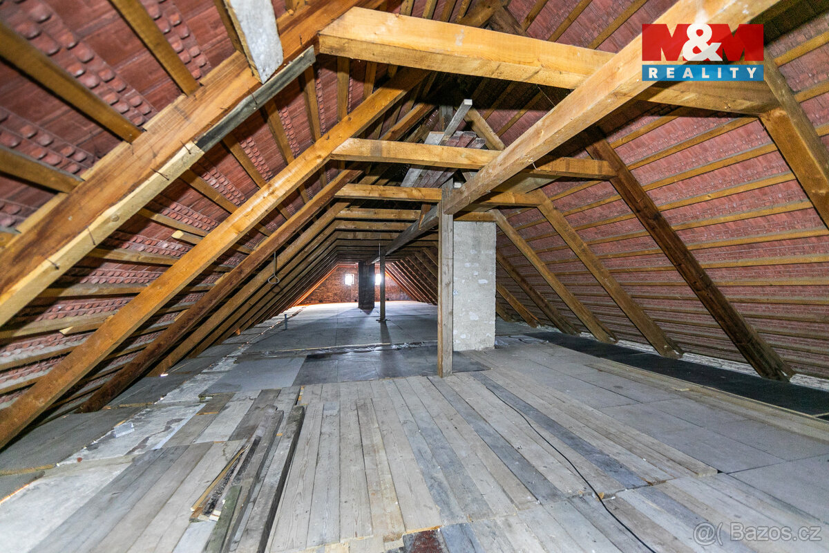 Pronájem zemědělské usedlosti, 10270 m², Dobrovíz - 15