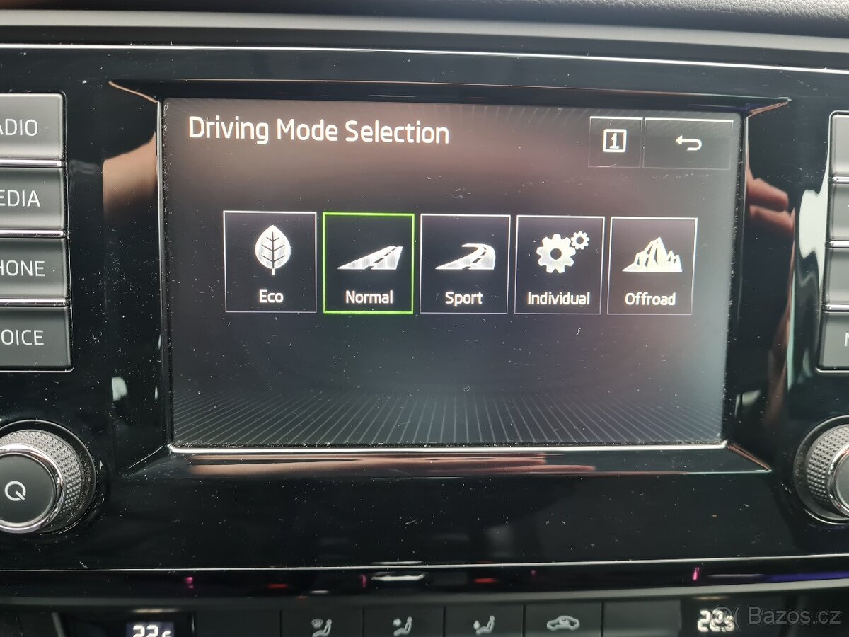 Škoda Octavia 2.0TDi 135kw DSG SCOUT TOP - 15