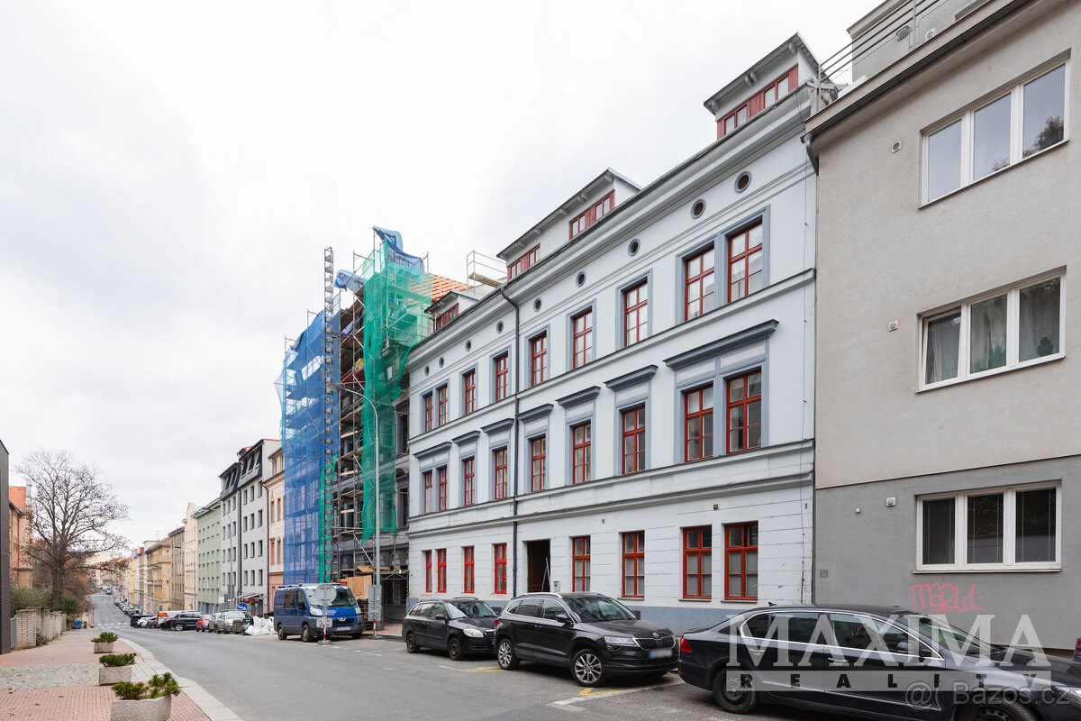 Byt 1+kk o ploše 25 m2 - Praha, Košíře - 15