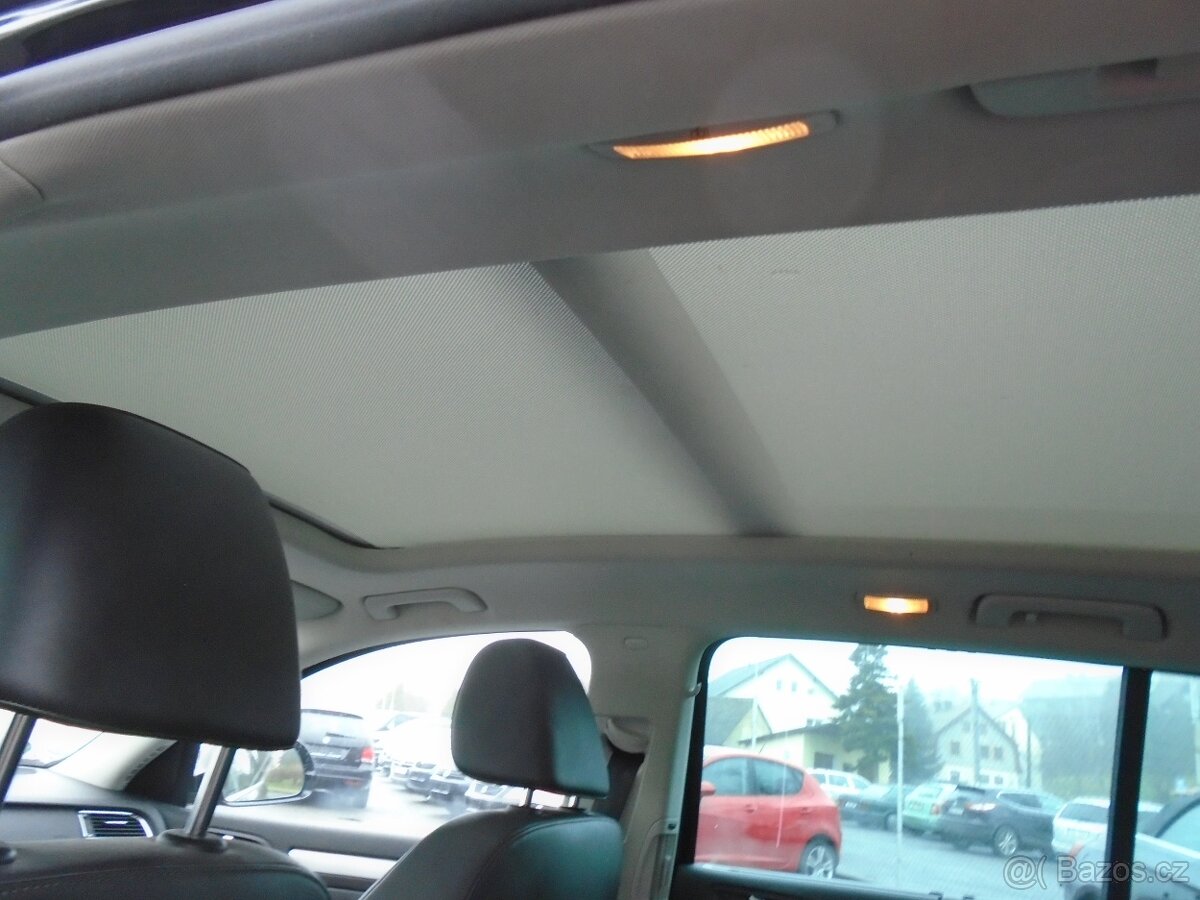 Škoda Superb 2.0 TDI Elegance 103kW ČR automat - 15
