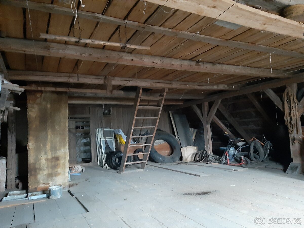 Staré trámy a prkna - 15