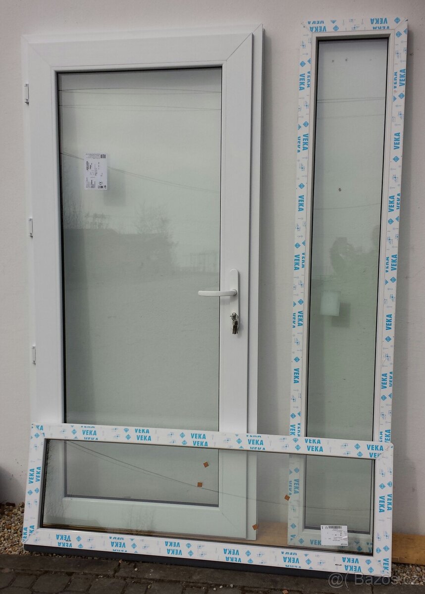 okna a celoprosklené dveře - 15