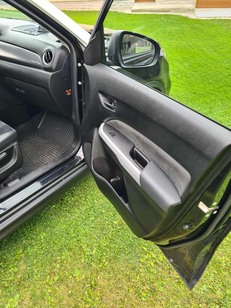 Suzuki Vitara 1.6 diesel/88 kw Allgrip, 4x4, automat - 15