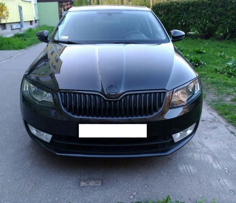 PREDNI MASKA OCTAVIA 3 / 3FL / 4 RAMECEK GRILU MASKY CERNY - 15