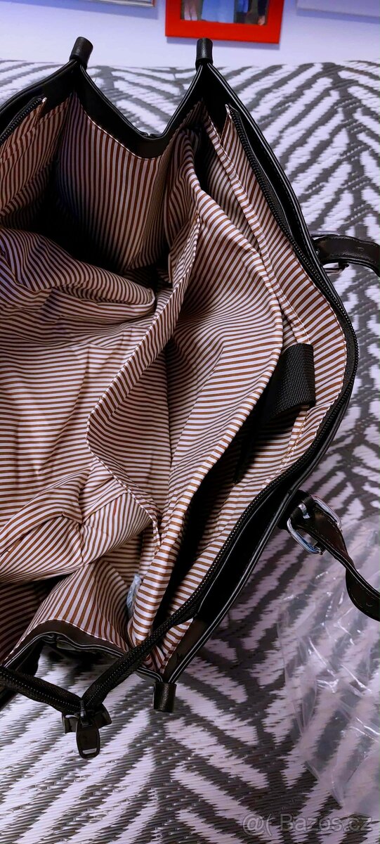 NOVÁ VĚTŠÍ ČERNÁ KABELKA DO RUKY I PŘES RAMENO - 15